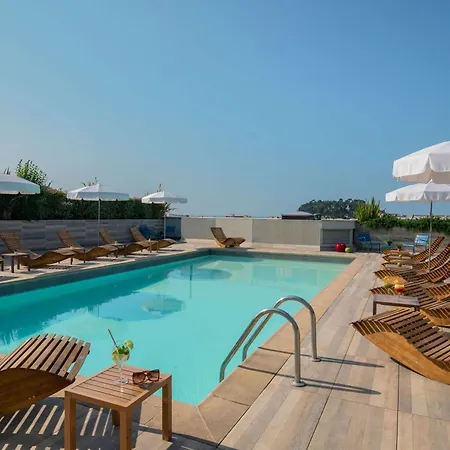 Novotel Centre Vieux Hotel 4*