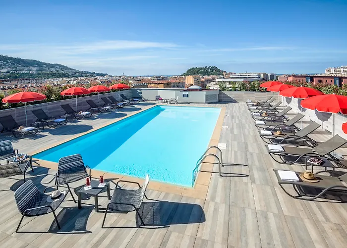 维尔尼斯诺富特尼斯中心酒店 4*