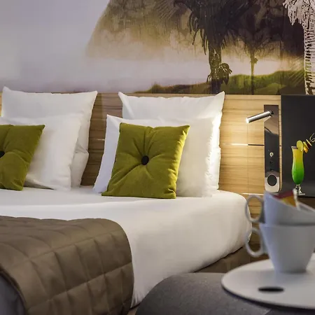 Novotel Centre Vieux 4*