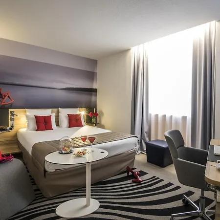 Novotel Centre Vieux Hotel 4*