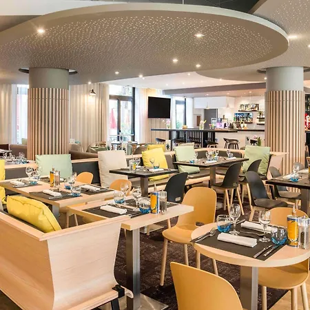 Novotel Centre Vieux 4*