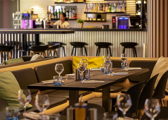 Novotel Centre Vieux Hotel 4*