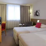 Novotel Centre Vieux Hotel 4*