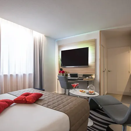 Novotel Centre Vieux 4*