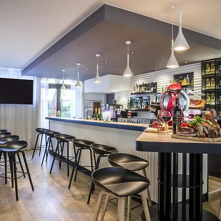 Hotel Novotel Centre Vieux 4*