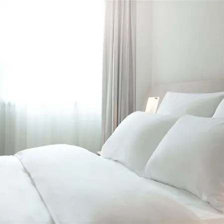 Hotel Novotel Centre Vieux 4*