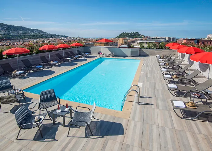 Novotel Centre Vieux 4*