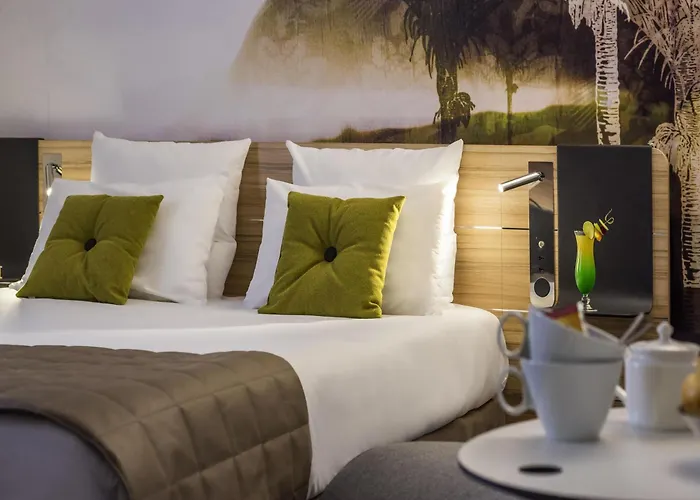 Novotel Centre Vieux 4*